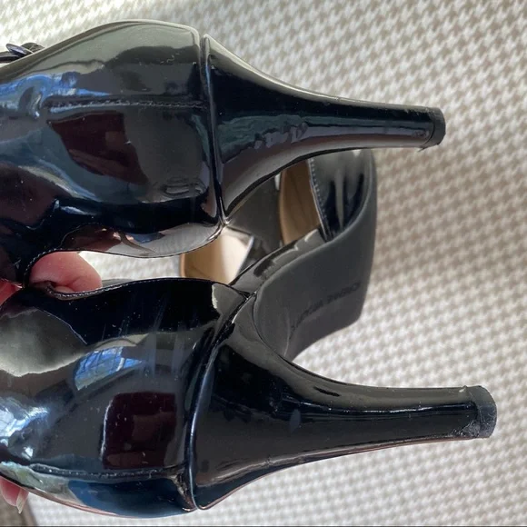 Adrienne Vittadini shoe, ankle strap, black patent leather SIZE 7-1/2 - Picture 5 of 10